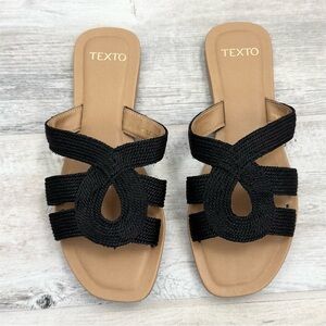 Texto Black Braid Slip On Sandals